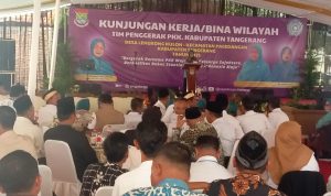 Ketua TP PKK Kabupaten Tangerang Lakukan Binwil di Desa Lengkong Kulon 