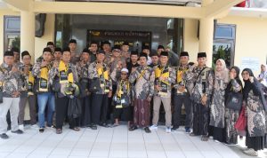 Doa dan Harapan Iringi 15 Jamaah Umroh dari Polres Kebumen