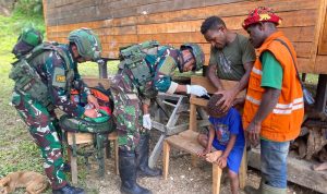 Pengobatan Keliling, Senin Sehat untuk Warga Tomka