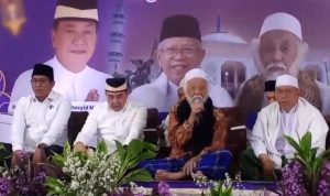 Lantunan Doa Abuya Muhtadi Cidahu di Tangerang Mengaji Dihiasi Padamnya Listrik 