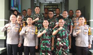 Dimomen HUT TNI ke 80, Danrem 052/Wkr Sambut Hangat Kunjungan Kapolres Tangerang Raya