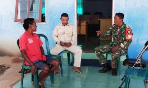 Melalui Komsos, Babinsa Koramil 1707-07/Elikobel Ajak Warga Jaga Keamanan Wilayah