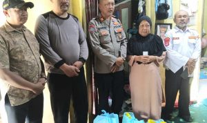 Wakasat Binmas Polresta Tangerang Bertakziah Ke Rumah Duka Anggota Pokdarkamtibmas Sektor Balaraja