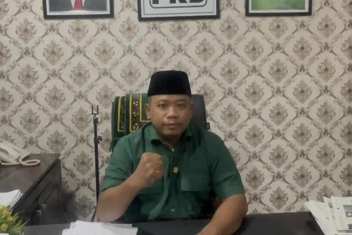 Wakil ketua dprd kabupaten serang abdul gofur menduku