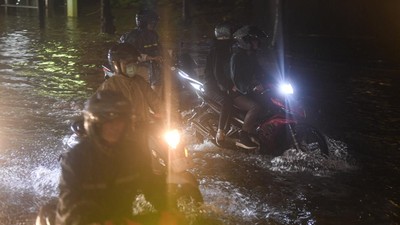 Genangan akibat hujan deras dan buruknya drainase 1 169