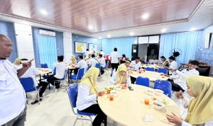 Syukuran PPPK Pegawai kecamatan Mekar Baru 2025, di Gelar Dengan Makan Bersama