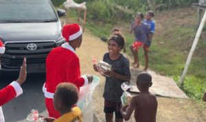 Natal Ceria: Hadiah untuk Anak-Anak Sarmi