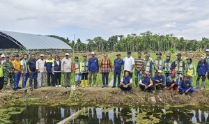 Koramil Skanto Dampingi Gubernur Papua Tinjau Sawah dan Infrastruktur di Perbatasan