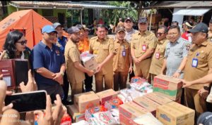 Camat Mekar Baru Dampingi Bupati Tangerang, Tinjau Banjir di Kecamatan Mekar Baru