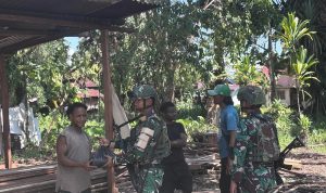 Melalui Anjangsana Satgas Yonif 753/AVT bagikan Sembako kepada Masyarakat