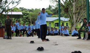 Gembleng Karakter Generasi Muda, Yonif TP 809/NTM Sukses Selenggarakan Latihan Dasar Kepemimpinan Siswa SRMA 42 Sarmi