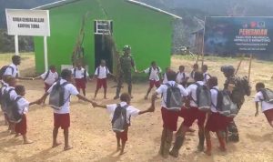 Satgas Pamtas RI-PNG Statis Yonif 753/AVT Hadirkan Rumah Belajar Gembira, Wujudkan Pendidikan yang Lebih Baik untuk Anak Papua