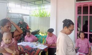 Babinsa Kelapa Lima Ajak Warga Aktif Ikuti Posyandu Demi Kesehatan Balita dan Lansia