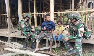 Layanan Kesehatan Keliling, TNI Penuhi Harapan Senyum Sehat di Kampung Okbibab
