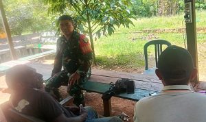 Babinsa Koramil Muting, Ajak Warga Peduli Kesehatan dan Kemamanan Lingkungan