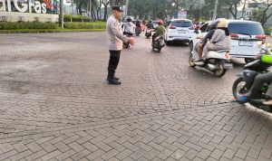 Polsek Panongan Laksanakan Strong Point Sore Hari, Antisipasi Kemacetan dan Gangguan Kamtibmas di Citra Raya