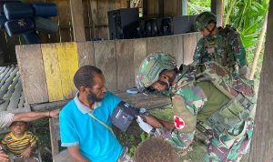 Akses Terbatas Tak Lagi Menjadi Hambatan, Warga Kampung Muara Nikmati Layanan Kesehatan Gratis dari TNI