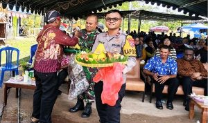 Sinergi TNI dan Masyarakat, HUT ke-23 Distrik Tanah Miring Berlangsung Hangat dan Penuh Kebersamaan