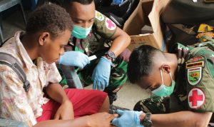 Skrining Malaria Intensif di Distrik Yapsi, Yonif TP 814/JZA dan Puskesmas Turun Langsung Putus Rantai Penularan