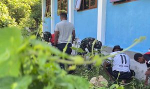 Wujudkan Lingkungan Sekolah Sehat, Yonif TP 809/NTM Gelar Karya Bakti di SD Satu Atap Kasukwe