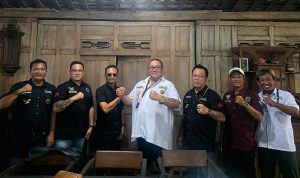 KADIV DPP FERADI WPI Bambang KN Bersama TIM FERADI WPI / SUBUR JAYA LAWFIRM hadir di kedai Den Wir Yogya