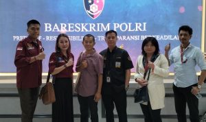 Ketua DPD Feradi WPI Jakarta Raya, Harriani Bianca Daryana dampingi Saksi di Bareskrim Polri