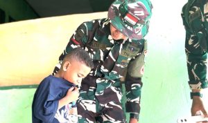 Peduli Tumbuh Kembang Anak, Yonif TP 809/NTM Gelar Pemeriksaan Kesehatan Berkala di Kampung Wapoania