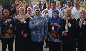 Camat Kelapa Dua Kukuhkan Pengurus UMKM Kedu Emas