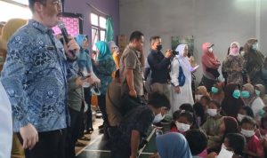 DPC IPKB Kabupaten Tangerang Berkolaborasi dengan DPPKB Salurkan Bantuan untuk Warga Terdampak Asap Kebakaran TPA Jatiwaringin