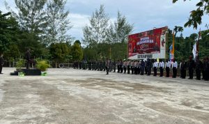 Sinergitas Tanpa Batas, Personel Yonif TP 809/NTM Hadiri Upacara HUT Bhayangkara ke-80 di Polres Sarmi