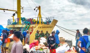 123 Personel Satgas TMMD ke-129 Tiba di Pelabuhan Kampung Wogekel