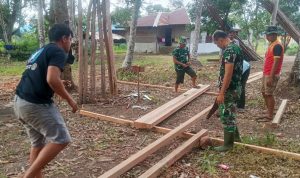 Personel Satgas TMMD ke-129 Kebut Pembangunan MCK di Kampung Wanam