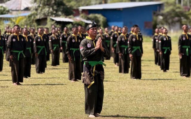 Yonif TP 860/NSK Tampilkan Aksi Memukau, 353 Prajurit Ikuti Pengambilan Video Lomba Pencak Silat Militer TNI AD di Waropen