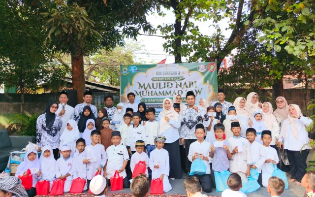 Dirangkai Dengan Aksi Sosial Bermakna, SDN Sukasari 3 Gelar Maulid Nabi Muhammad SAW Sekaligus Santuni Anak Yatim Piyatu