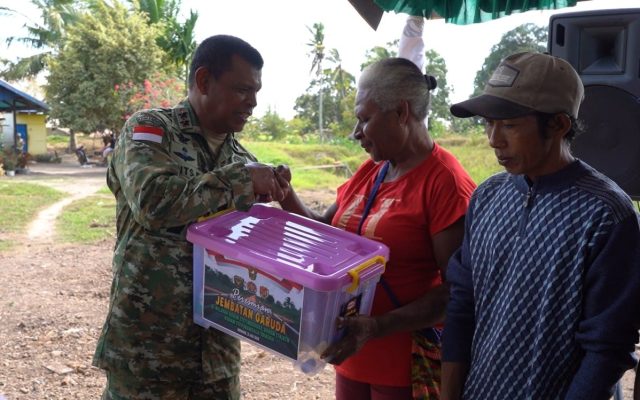 Wujudkan Harapan Baru bagi Masyarakat Papua Selatan, Pangdam XXIV/Mandala Trikora Resmikan Jembatan Garuda