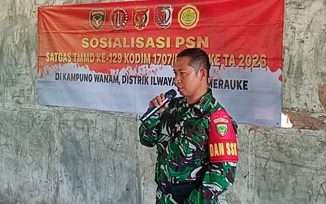 Satgas TMMD ke-129 Berikan Pemahaman Warga Wanam Tentang Program Strategis Nasional