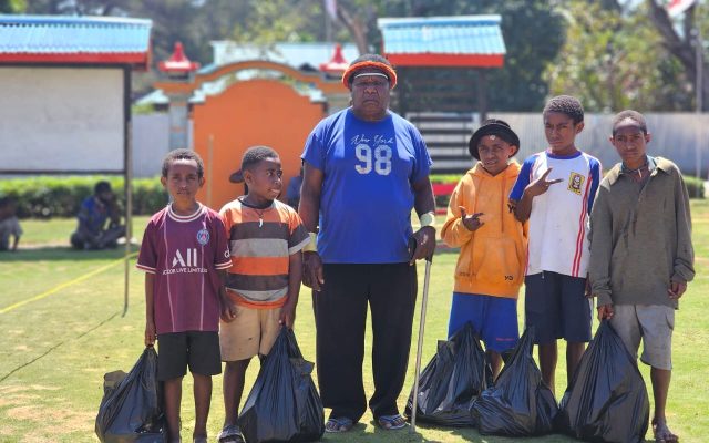 Tawa dan Canda Warnai Perayaan HUT RI ke-81 di Kediaman Kepala Suku Hengki Haselo: Perlombaan Beri Keceriaan untuk Semua