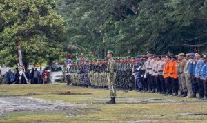 Khidmat dan Penuh Semangat Kebangsaan: Yonif TP 809/NTM Bersama Masyarakat Sarmi Gelar Upacara HUT ke-81 NKRI