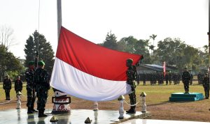 Upacara Bendera Mingguan, Kobarkan Semangat Pengabdian Prajurit TNI AD di Merauke