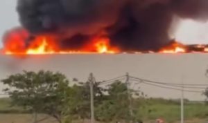 Kebakaran Kembali Melanda Kawasan Pergudangan Laksana, Menjadi Tandatanya Besar Bagi Warga Setempat