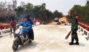 Jembatan Aramco Rampung, Akses Petani dan Anak Sekolah di Kampung Harapan Makmur Kini Lebih Mudah