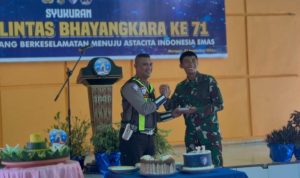 Perkuat Sinergitas TNI-Polri, Yonif TP 860/NSK Hadiri Syukuran HUT ke-71 Lantas di Polres Waropen