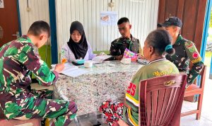 Prajurit Yonif TP 860/NSK Gelar SICEPAT, Warga SP 7 Dapat Layanan Kesehatan Gratis