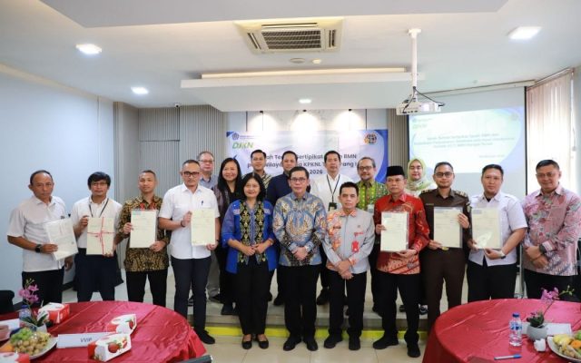 Dukung PSN, Kantah Kota Tangerang Serahkan 18 Sertipikat BMN Jalan Tol Senilai Rp729 Miliar
