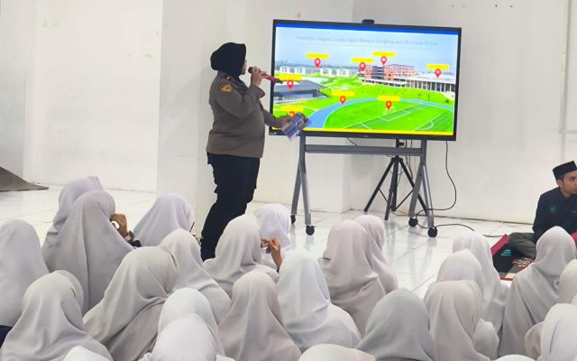 Polres Metro Tangerang Kota Sosialisasikan Penerimaan SMA Taruna Kemala Bhayangkara di SMPIT Asy-Syukriyyah