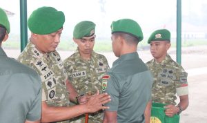 Upacara Kenaikan Pangkat Prajurit Yonif TP 820/DAAI